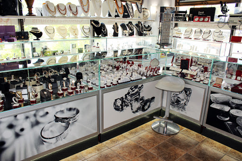 Aaron Signature & Co